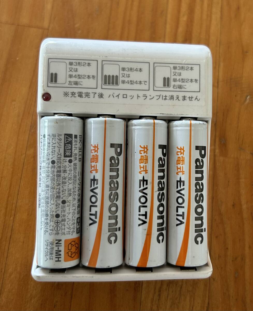ケンコーニッケル水素充電池充電器PE-002パナ電池4本付_画像1