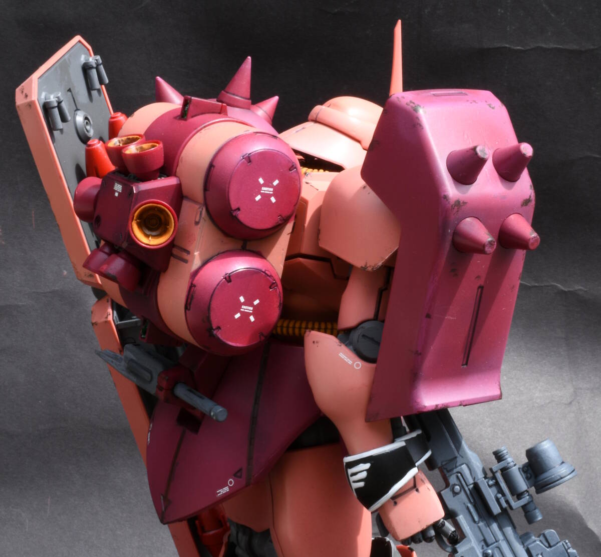 雅工房製1/100マスターグレード　フル・フロンタル専用ギラ・ドーガ（完成品）_画像5