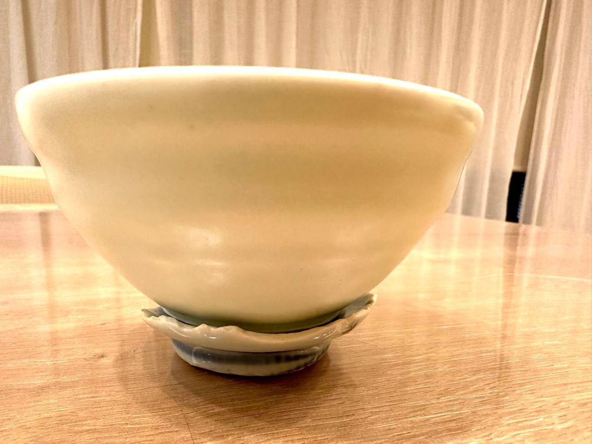 新品/韓国ソウル チョウンスク・ギャラリー 陶磁器白磁作家イ 新品/韓国ソウル チョウンスク・ギャラリー 陶磁器白磁作家イ