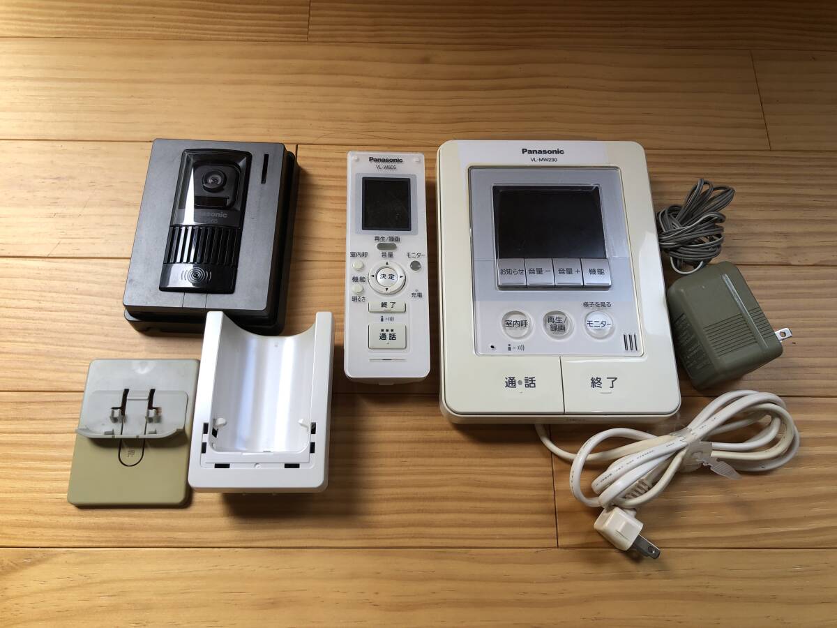  Panasonic * door phone * intercom * monitor parent machine interior cordless handset entranceway . set *VL-V566* VL-MW230* VL-WD605 * used *Panasonic*