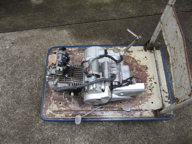 スーパーカブPRO AA04 エンジン・スロットルボディSETの画像2