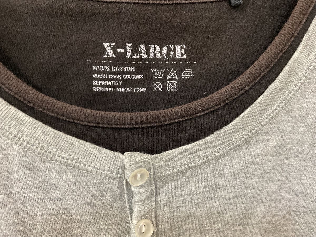 ユニクロ　メンズ　長袖　Tシャツ　XL  グレー