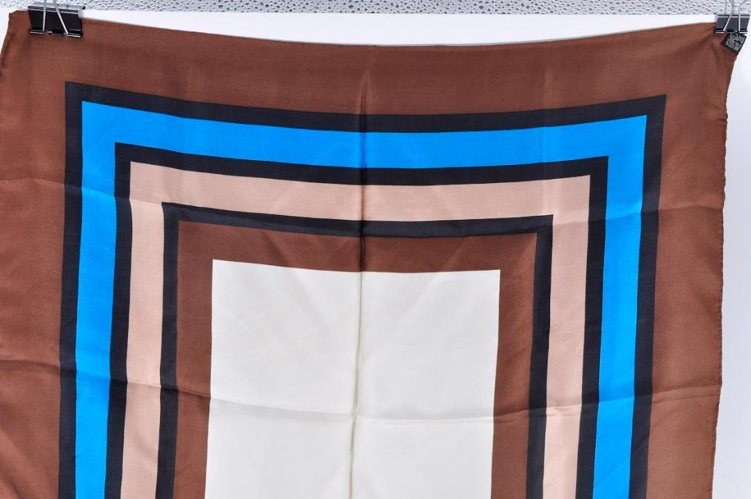 Yves Saint Laurent YSL イブサンローラン スカーフ シルク100％ 柄あり レディース 女性 上品なデザイン 5433_画像5