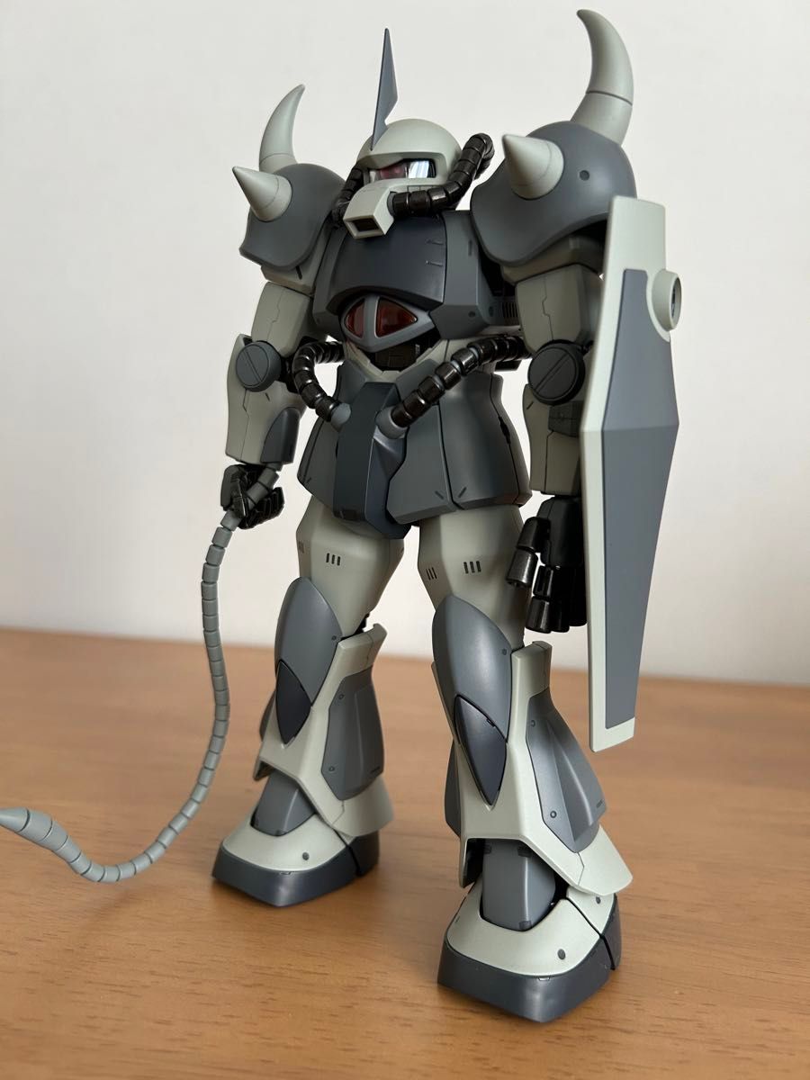 ガンプラ　MGグフ　全塗装完成品