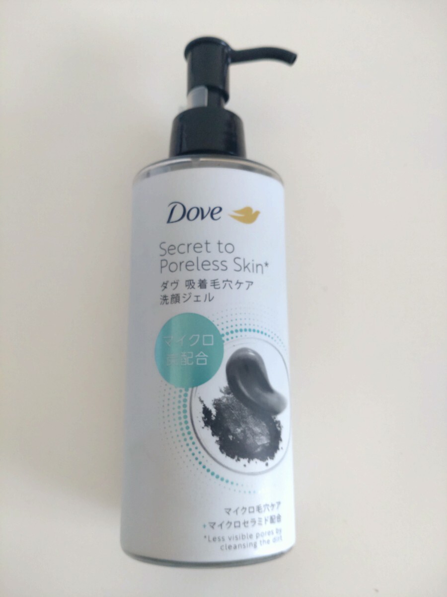 新品未開封　ダブ　吸着毛穴ケア　洗顔ジェル　DOVE