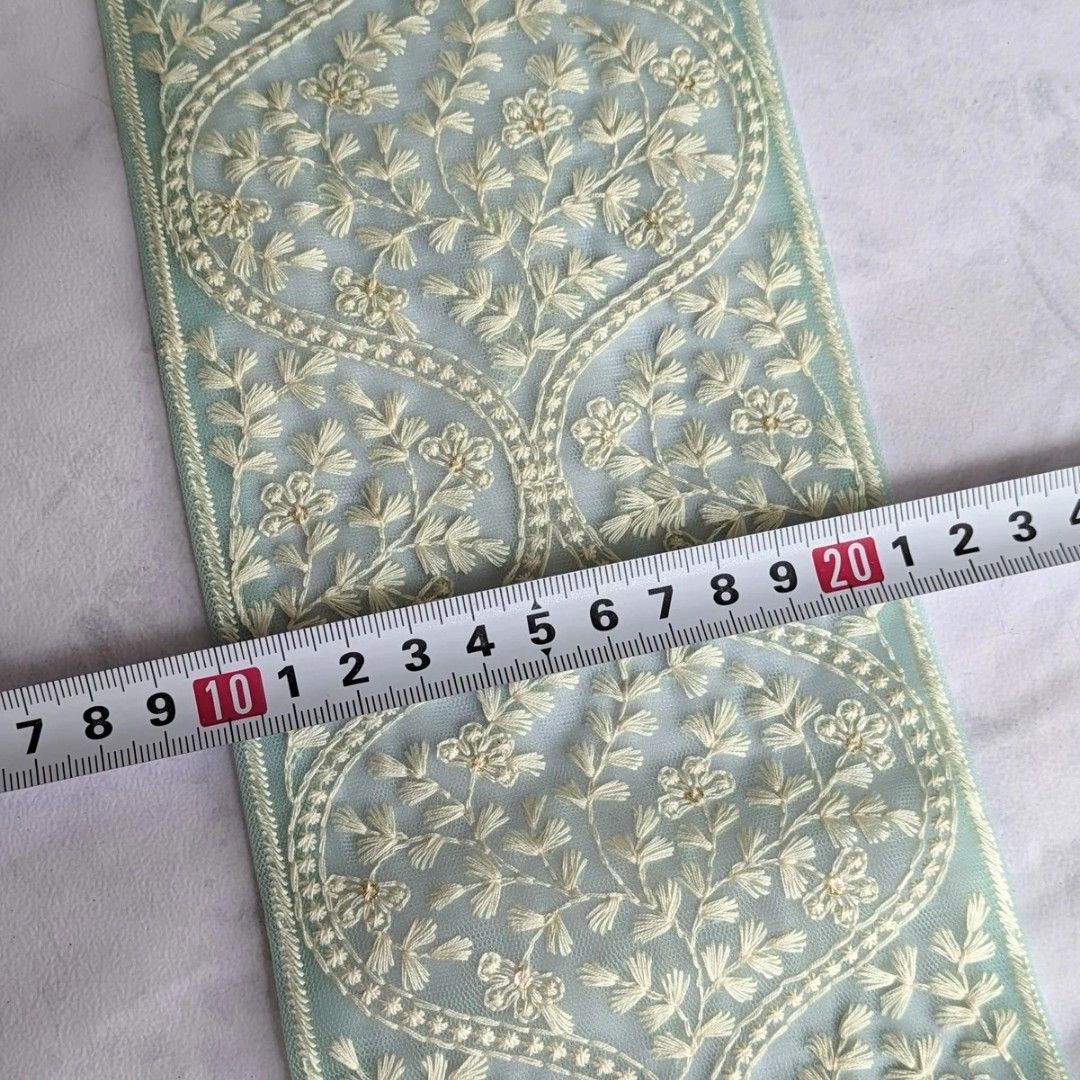インド刺繍リボン　30cm