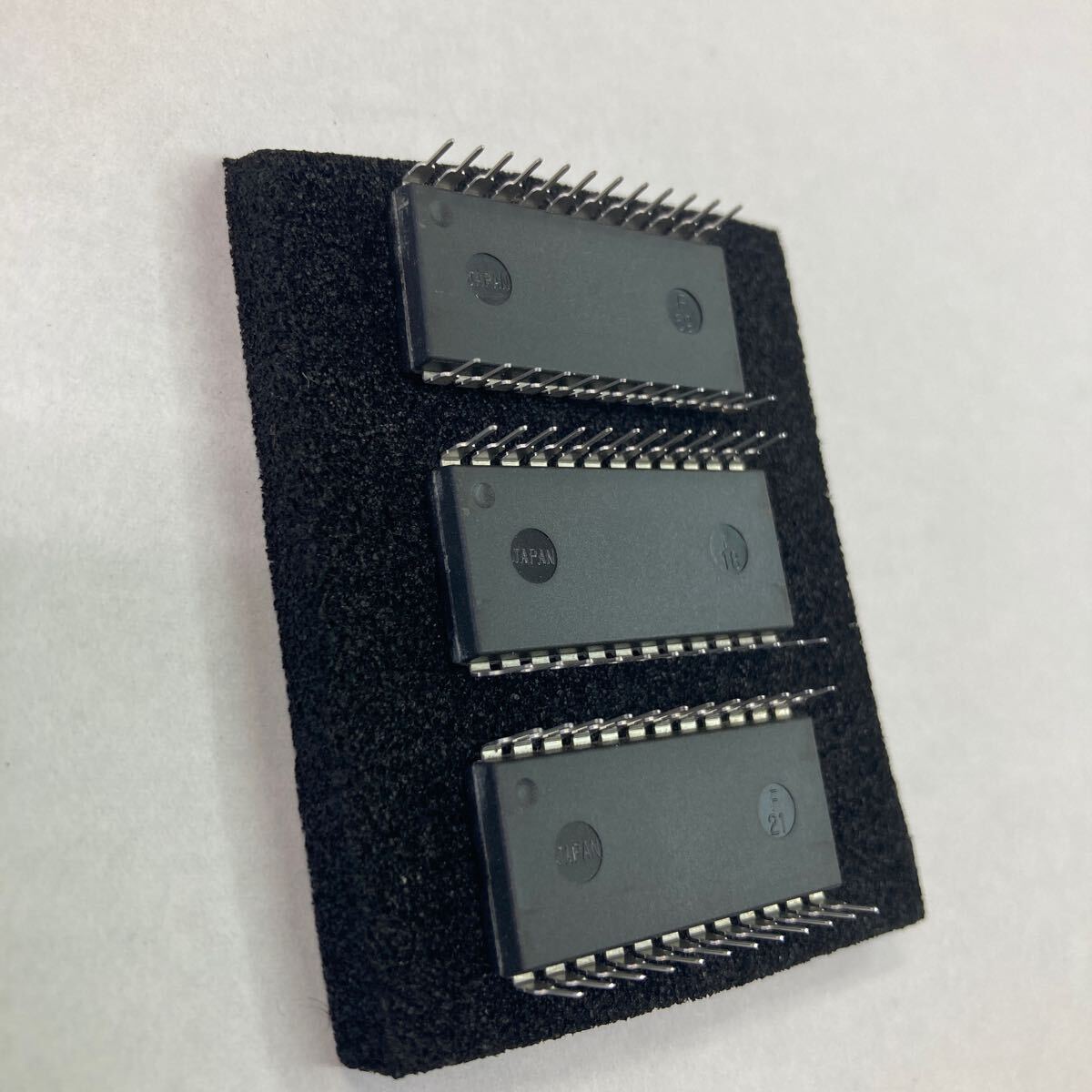 時計用IC 沖電気製　M5509 長期在庫品　送料無料　3個セット　未使用品_画像4