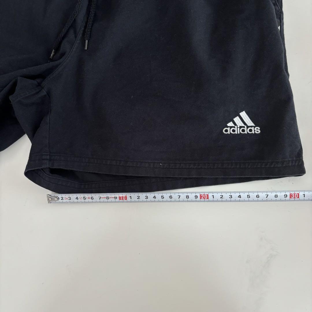 adidas アディダス 古着 短パン 半ズボン 刺繍ロゴ ワンポイント XL