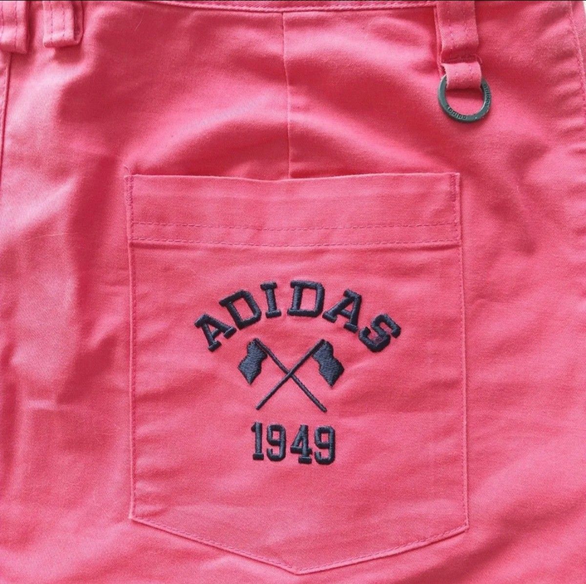 アディダス　adidas　ゴルフスカート　ピンク　刺繍ロゴ