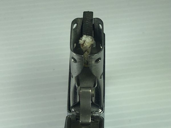 N10-003-0510-162 [ б/у ]Zippo Zippo зажигалка масляная зажигалка 1983 год производства кожа с футляром America производства серебряный 1 старт 