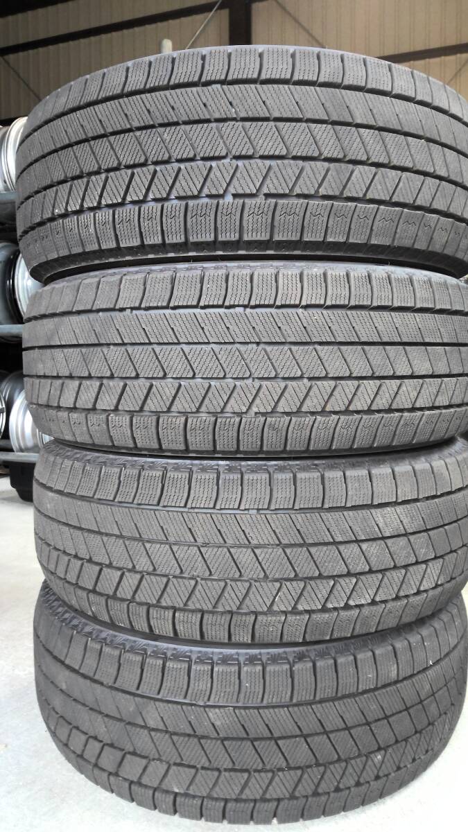 ☆★215/60R16 スタッドレス BRIDGESTONE BLIZZAK VRX3 23年製造 4本セット 中古品★☆の画像1