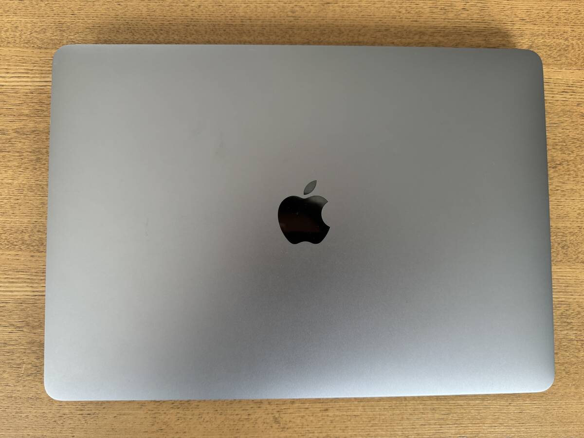 美品 中古 Apple MacBook Air M1 2020 スペースグレイ Apple M1/8GB/512GB SSD MOFT_画像3