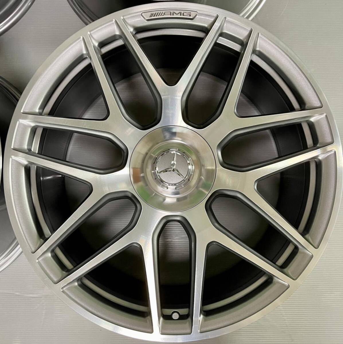  бесплатная доставка Mercedes Benz G Class AMG W463 G65 22 дюймовый 4 шт. комплект G63 G450 G55 G500 22x10J ET36.......2