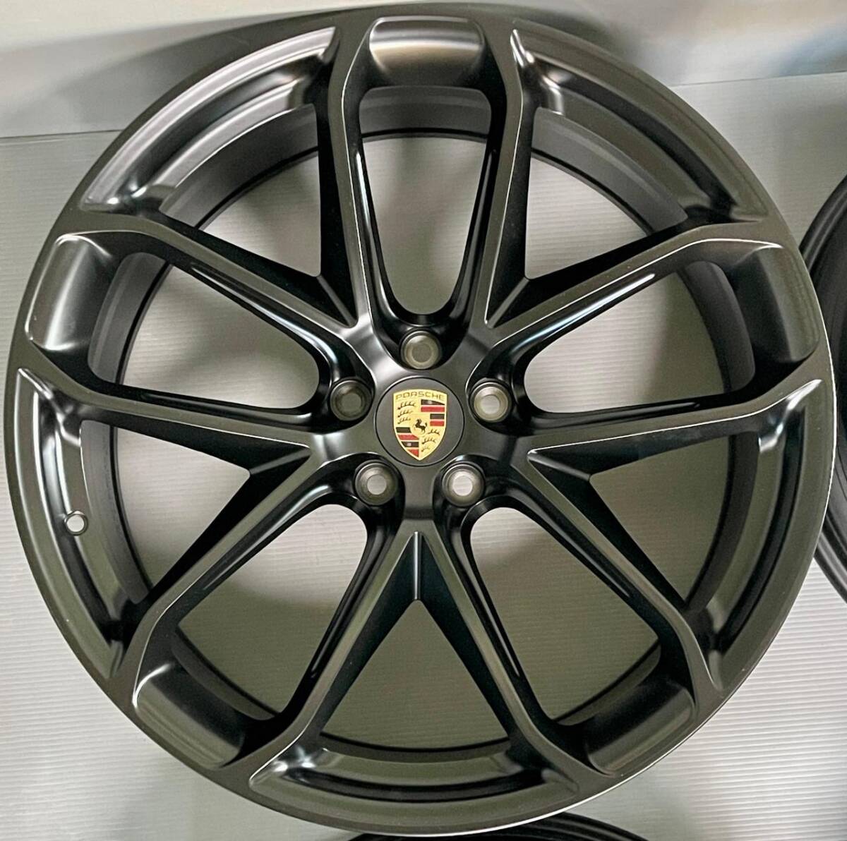  Porsche Macan GT дизайн 95B 21 дюймовый 4 шт. комплект PORSCHE MACAN Macan черный 9.5jx21ET27 10jx21ET19 * бесплатная доставка *......15
