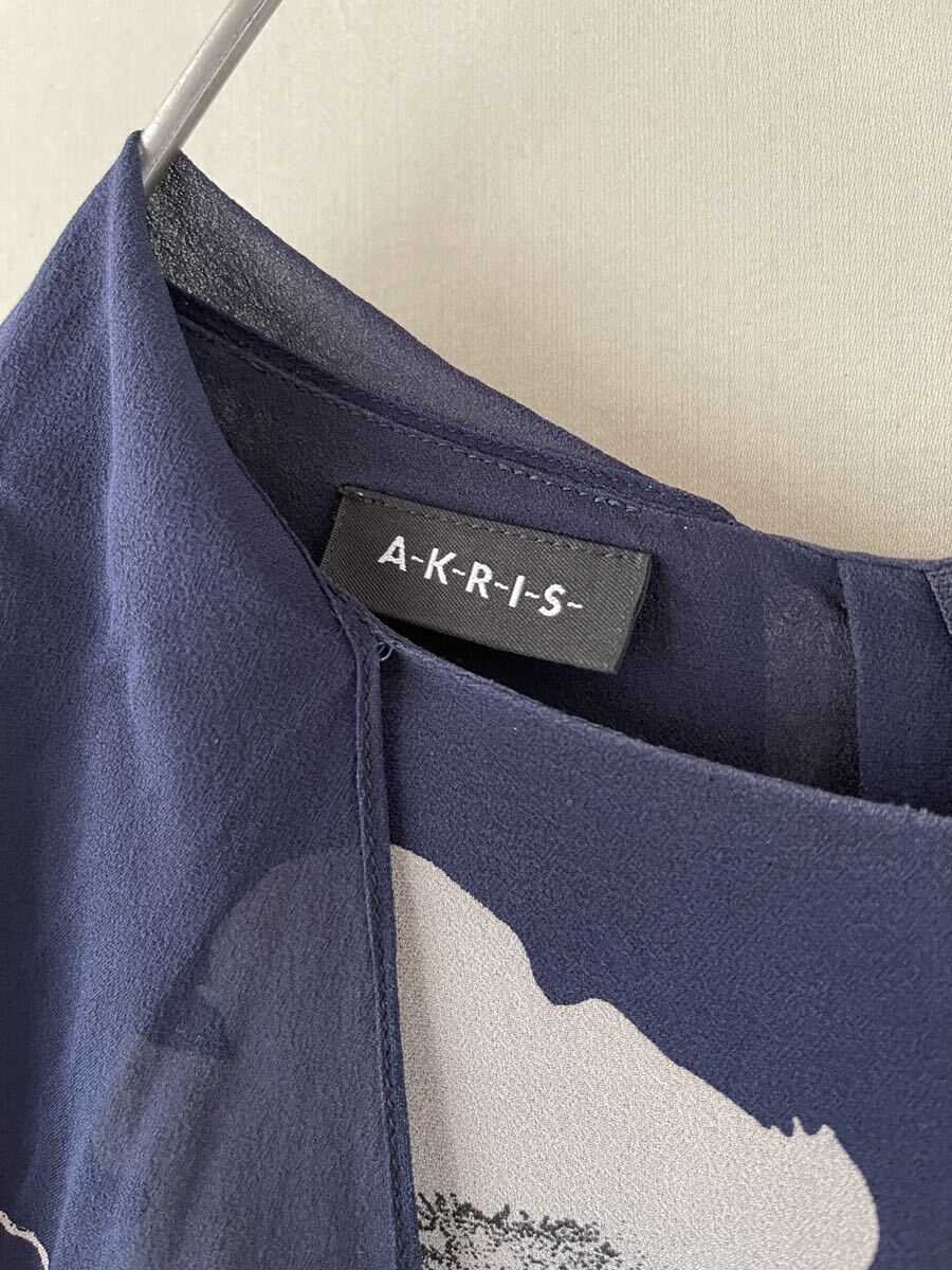 325 スイス A-K-R-I-S アクリス 極上質 シルク100％ 薄手 シャツ ブラウス サイズ M相 実寸参照_画像4