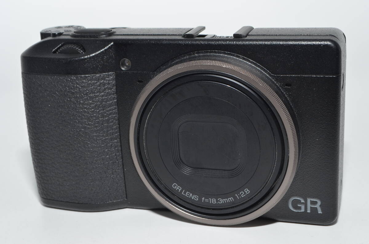 【極上品】 RICOH GR III デジタルカメラ_画像3