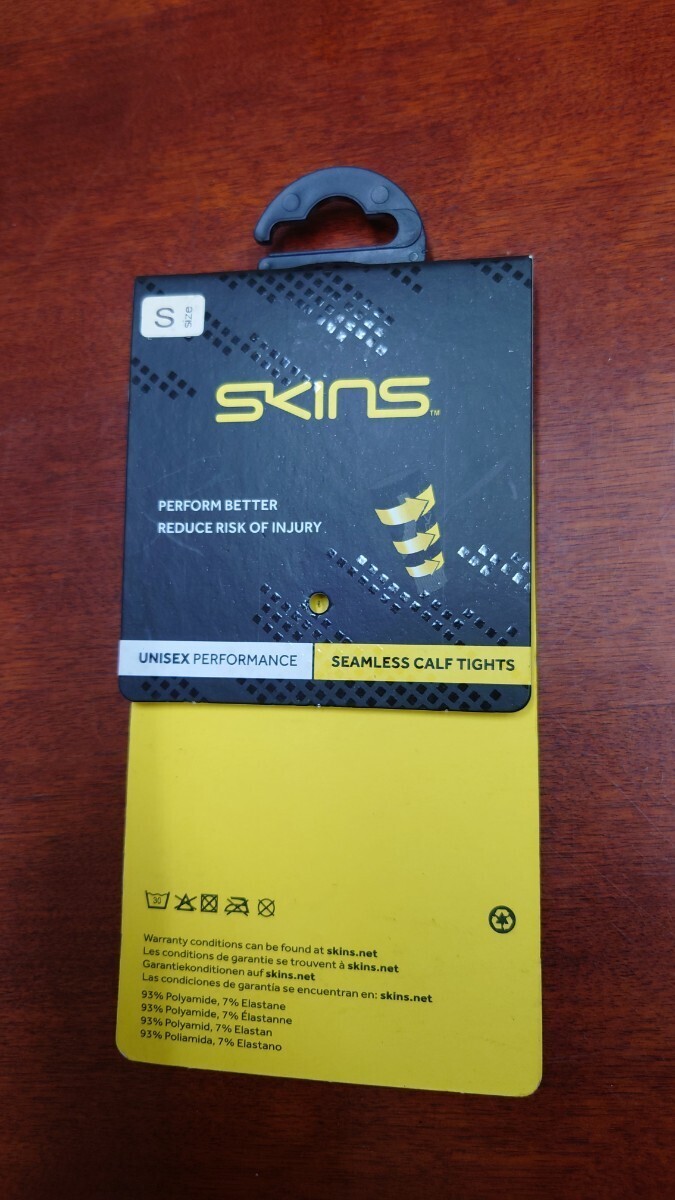 Skins Essentials シームレス ユニセックス カーフタイツ 　スキンズ　ES90050880002　Sサイズ_画像6
