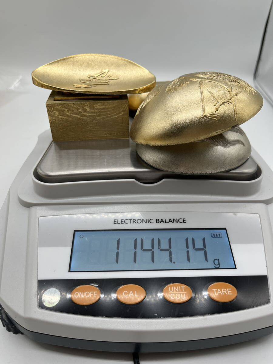 [1 иен ~] металлизированный золотой кубок примерно 4kg и больше 24KGP 24 золотой серебряный металлизированный Gold металлизированный Gold цвет серебряный цвет золотой чашечка для сакэ украшение сувенир .. товар продажа комплектом 
