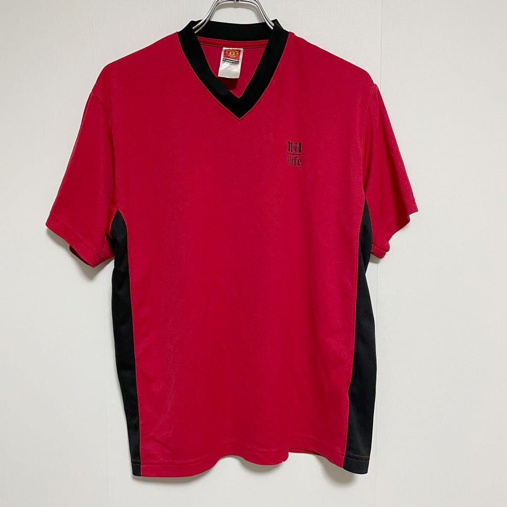 Manchester United Official Merchandise マンチェスターユナイテッド 半袖Tシャツ Mサイズ 赤 Vネック_画像1
