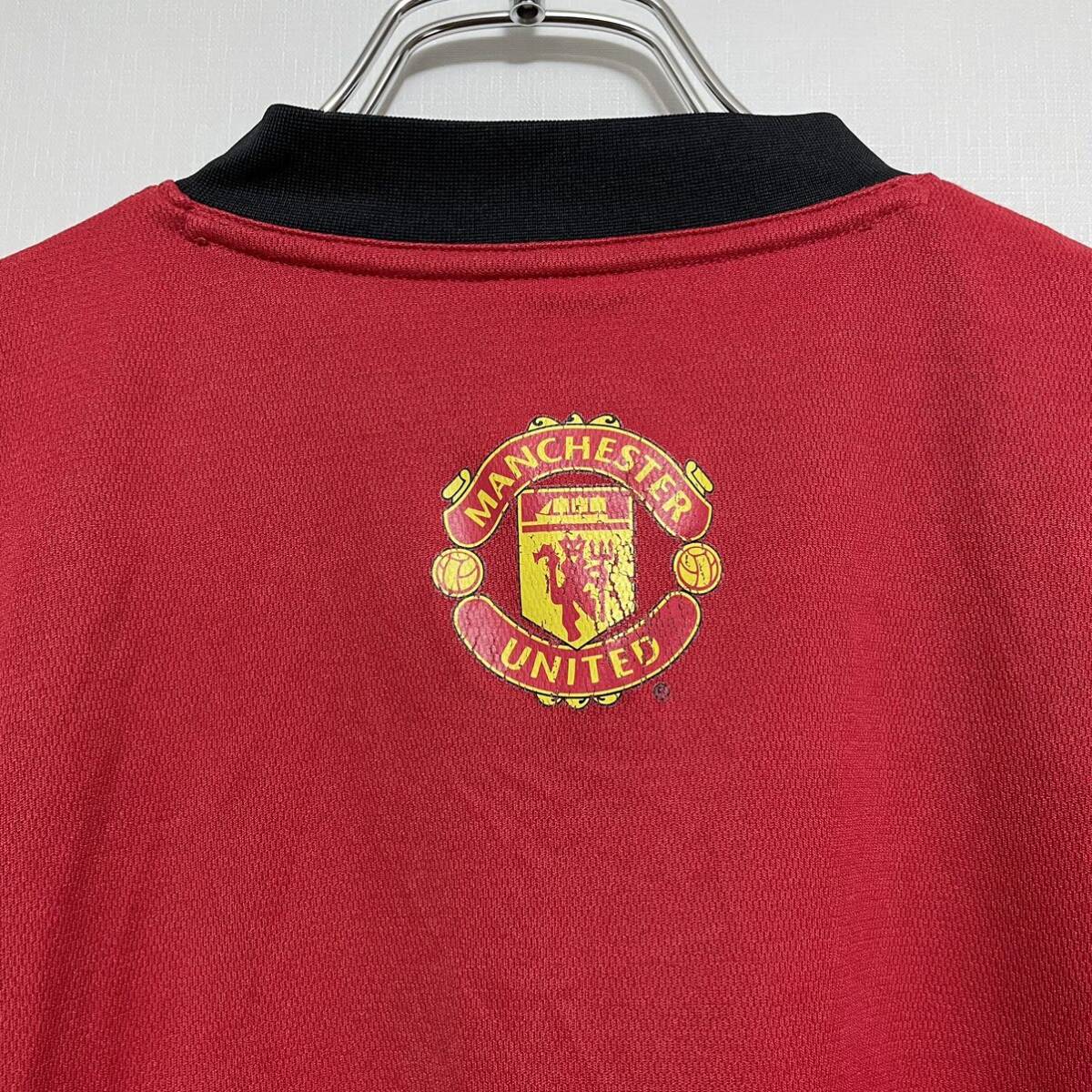 Manchester United Official Merchandise マンチェスターユナイテッド 半袖Tシャツ Mサイズ 赤 Vネック_画像5