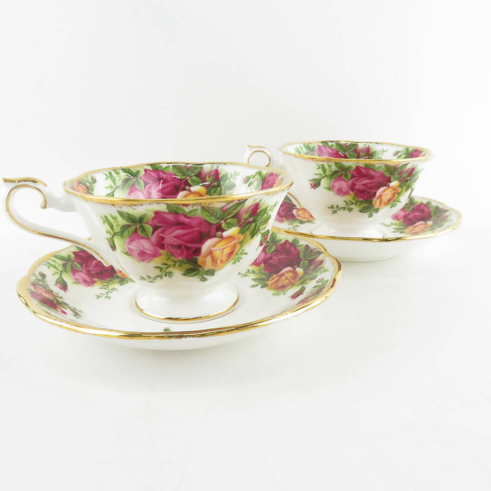 美品 ROYAL ALBERT ロイヤルアルバート オールドカントリーローズ ティーカップ＆ソーサー 2客 ペア 紅茶 英国 SU6001D_画像2