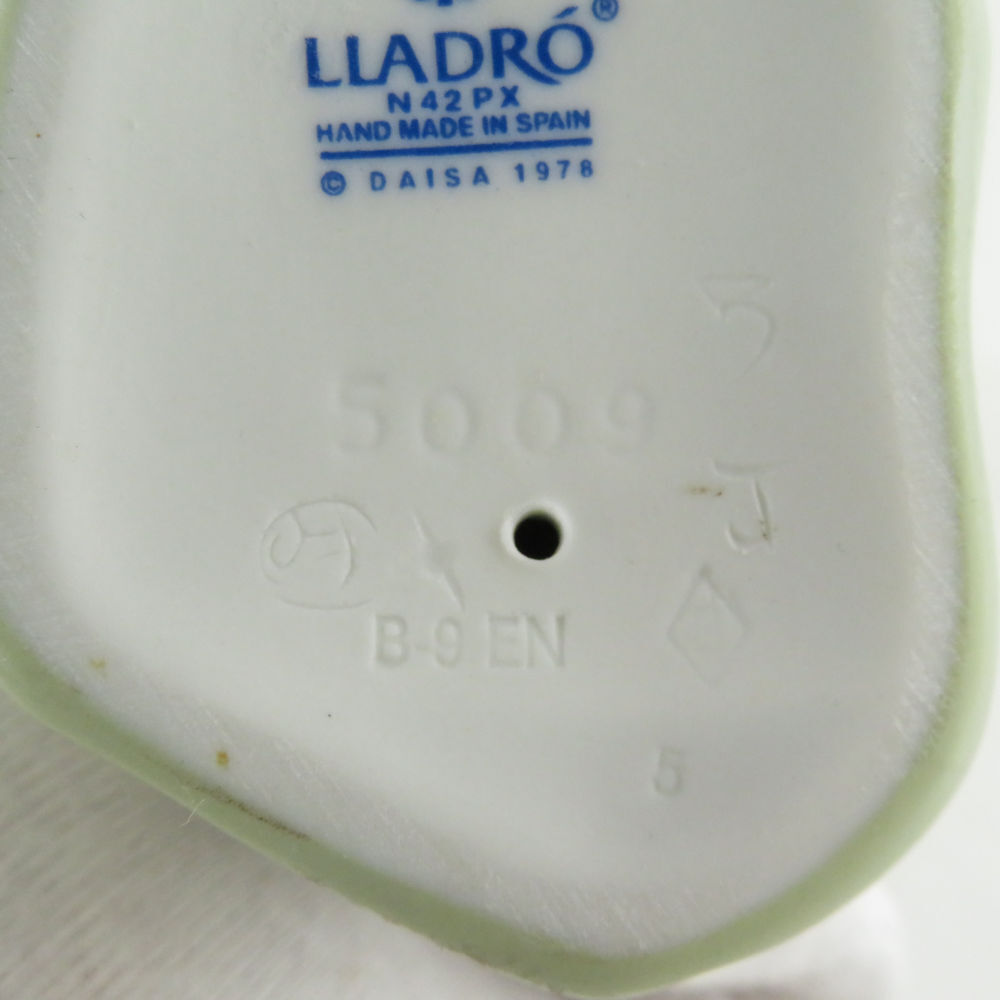 LLADRO リヤドロ 5009 「鏡の前で（若草色の少女）」 フィギュリン 置物 陶器人形 インテリア オブジェ SY8791K_画像6