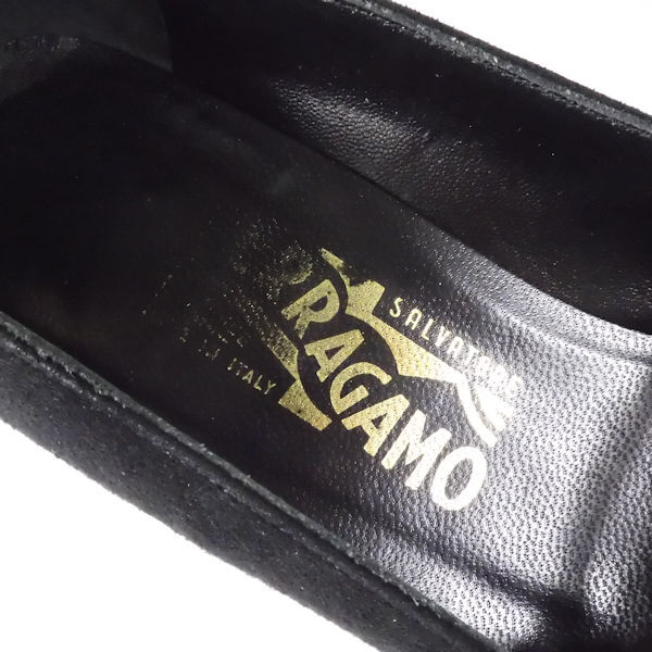 1円 Salvatore Ferragamo フェラガモ パンプス ブラック系 6C ベロア 靴 シューズ AC489C_画像5