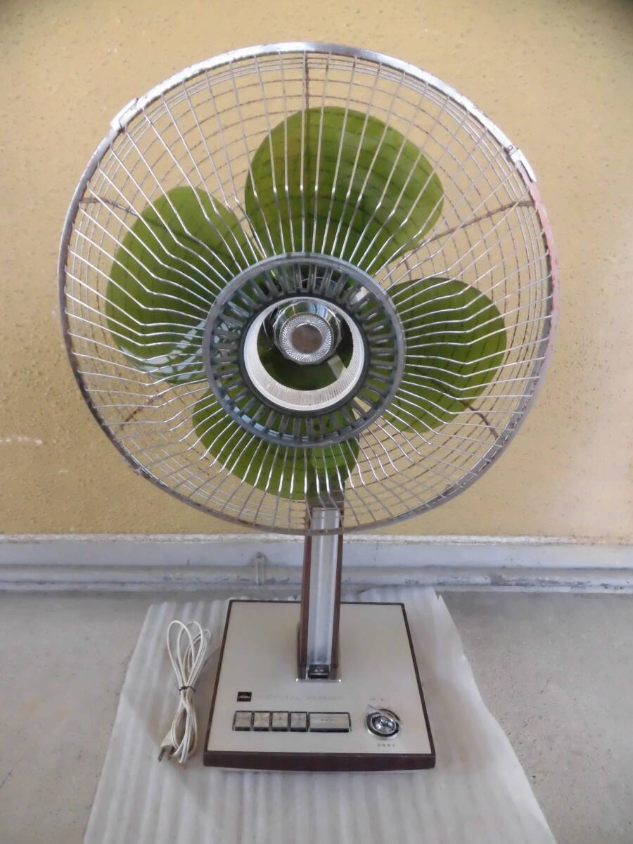  Toshiba electric fan CRYSTAL ZEPHYR SF-35C Showa Retro present condition Junk 