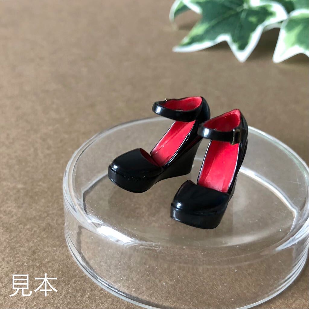 セキグチ ウェッジソールパンプス(黒赤) 27cm ドール サイズ アウトフィット OF 靴 くつ momoko DOLL 人形 ミニチュア 1/6 シューズ_画像1