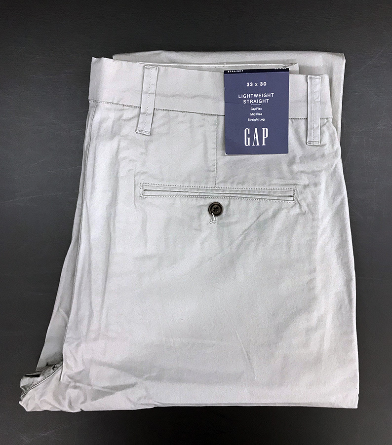 新品タグ付き4990円を/1点のみ/GAPギャップLIGHTWEIGHT ライトウエイトSTRAIGHTストレート/GRY/33/30■在庫限り■の画像4