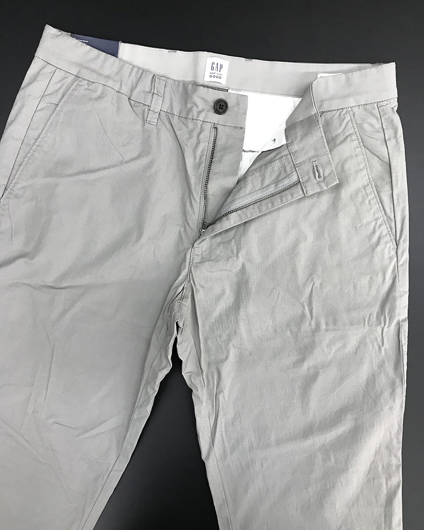 新品タグ付き4990円を/1点のみ/GAPギャップLIGHTWEIGHT ライトウエイトSTRAIGHTストレート/GRY/34/32■在庫限り■の画像2