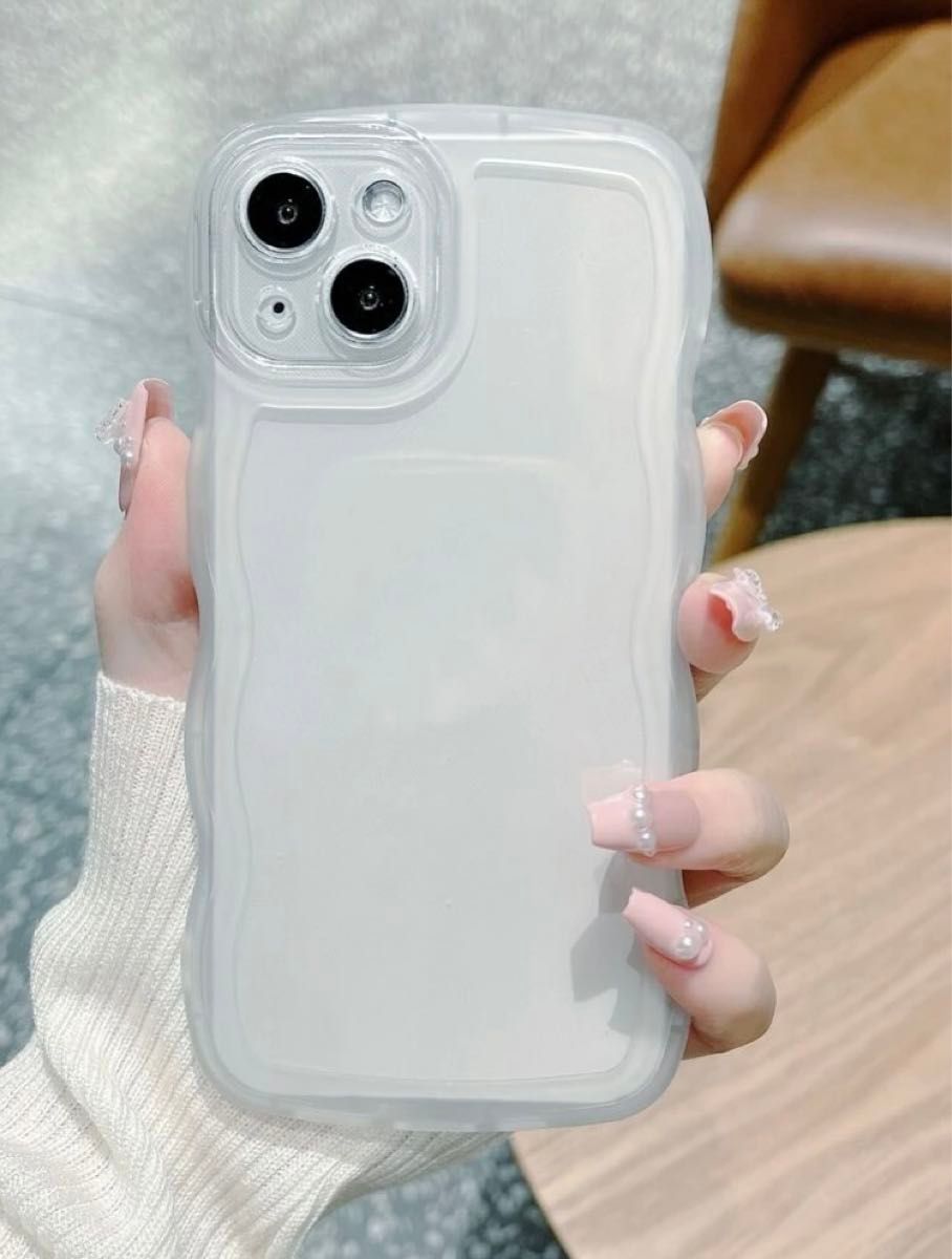 iPhoneケース　ブラック　クリア　透明　うねうね　波　ウェーブ　ケース　カバー　推し活　プリクラ　シンプル　可愛い　韓国