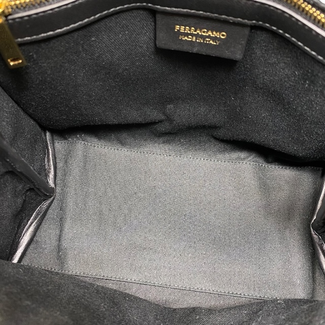 【新ロゴ】Salvatore Ferragamo フェラガモ 214988 ハンドバッグ トートバッグ スモール 手持ち鞄 ファブリック ロゴ ブラック 黒_画像6