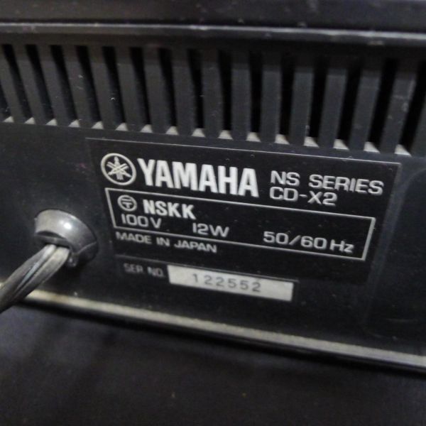 e★516 YAMAHA CD-X2 通電のみOK（ジャンク扱い） CDプレイヤー/140_画像2