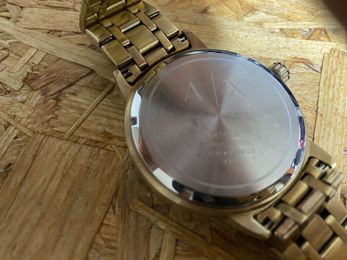 ARMANI EXCHANGE アルマーニ エクスチェンジ マドックス AX1456 腕時計 ゴールドカラー 黒文字盤_画像3