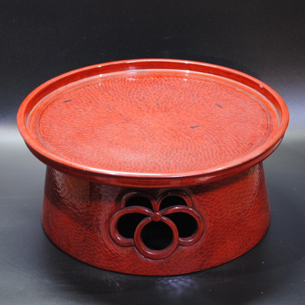 [ outright sales shop ] pcs attaching circle serving tray sickle . carving seal ..( after wistaria . old .). carving pair attaching serving tray pair serving tray circle serving tray . seat serving tray height serving tray . stone tree carving lacquer paint Japan cooking charge . Joseon Dynasty . old house warehouse .