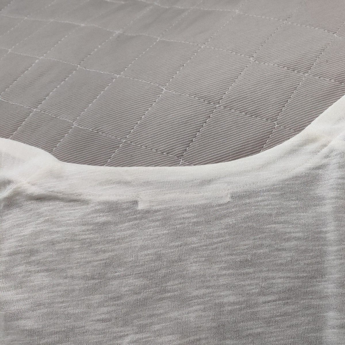 ikka イッカ透け感のある薄い素材の7分袖 ロングカーディガン 羽織り　白　M