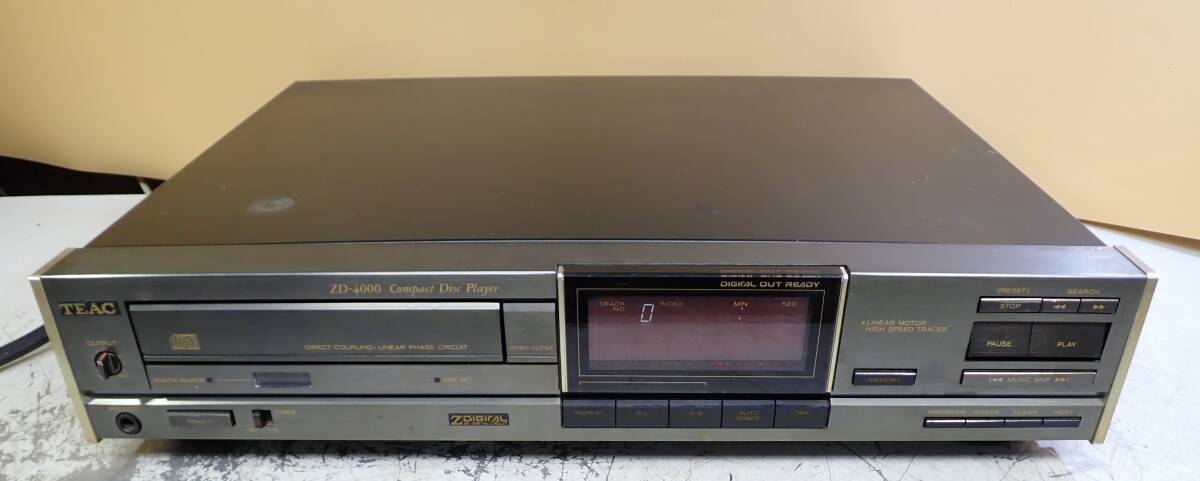 ティアック　TEAC　 ZD-4000 CDデッキ 通電確認のみ#TN5117_画像1