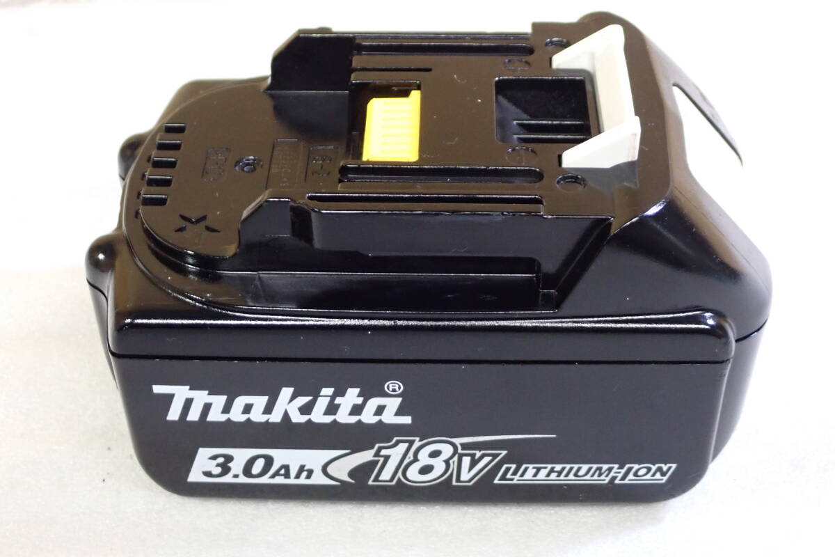 純正品 マキタ makita DC18V リチウムイオンバッテリ BL1830B 3.0Ah 動作確認済み#BB01090_画像4