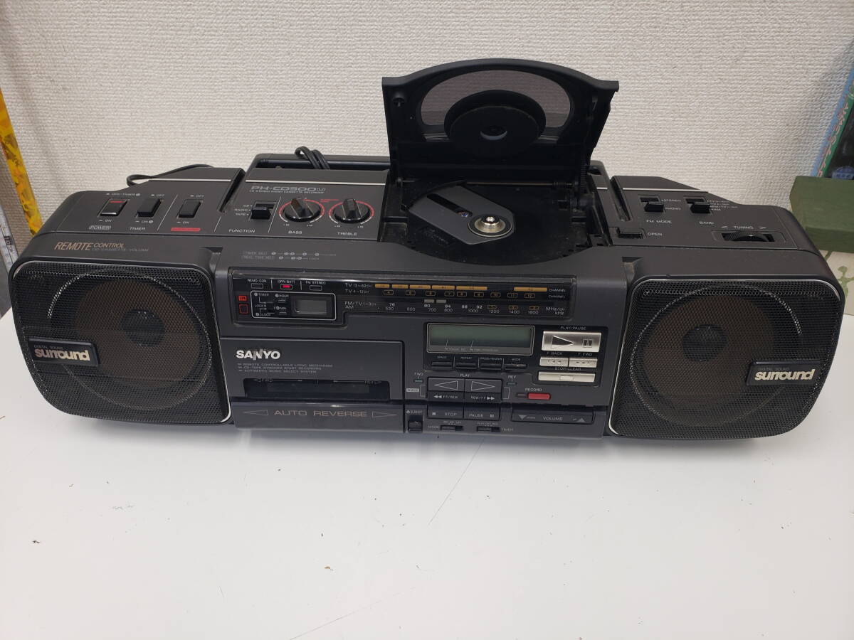 ラジカセ　SANYO　PH-CD500U　ラジオ・CD稼働品　カセット不動　現状品　激安１円スタート_画像1