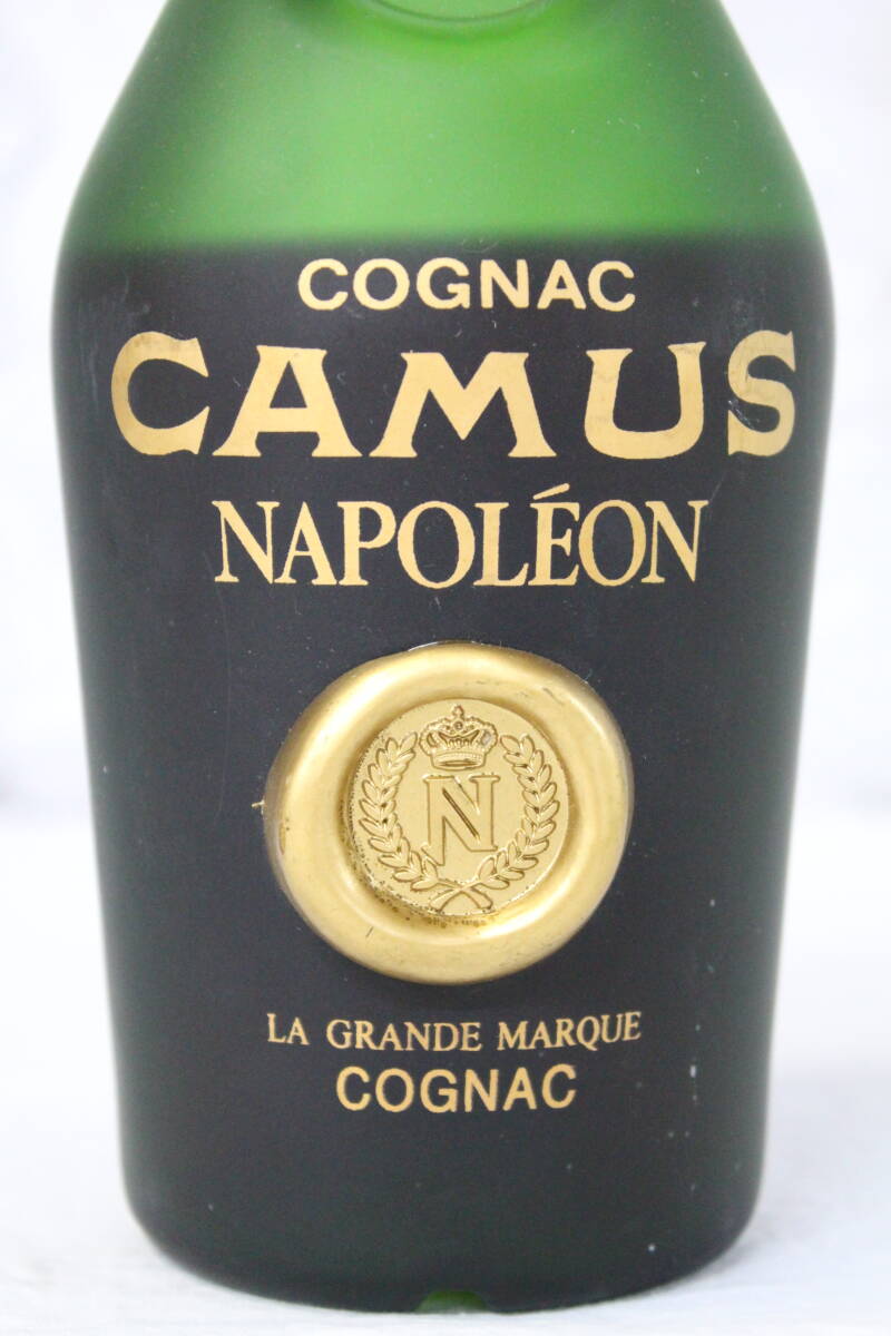 【0510B】(1344) NAPOLEON CAMUS ナポレオン コニャック カミュ 700ml 40％ 未開栓 液減り多い 現状品_画像3