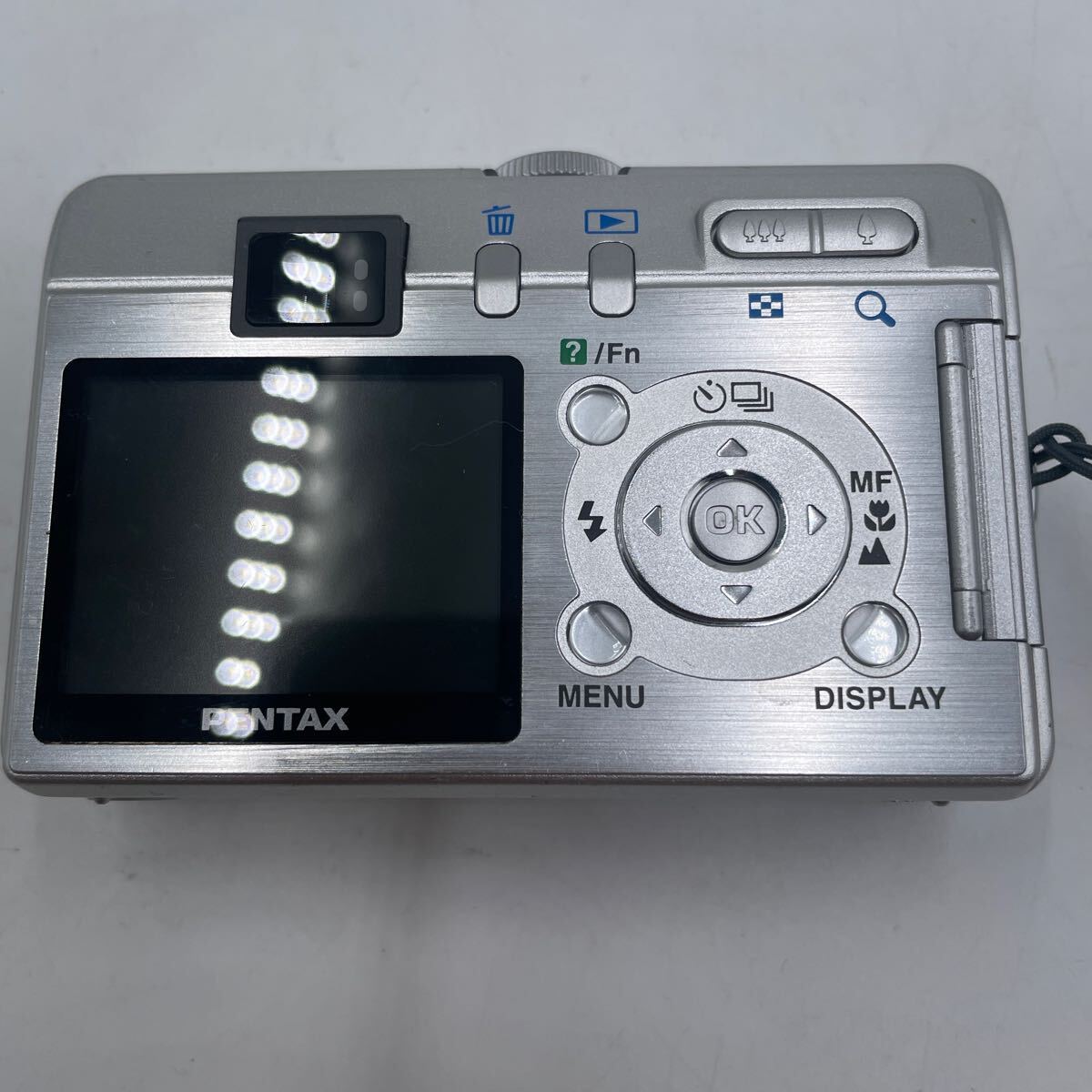k876 PENTAX コンパクトデジタルカメラ Optio S50※中古使用品 ※電源確認済み※動作一部確認済み※電池交換済み_画像3