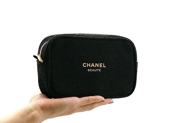 新品 CHANEL シャネル ノベルティ ポーチ ブラック ラメ 化粧 新品 CHANEL シャネル ノベルティ ポーチ ブラック ラメ 化粧