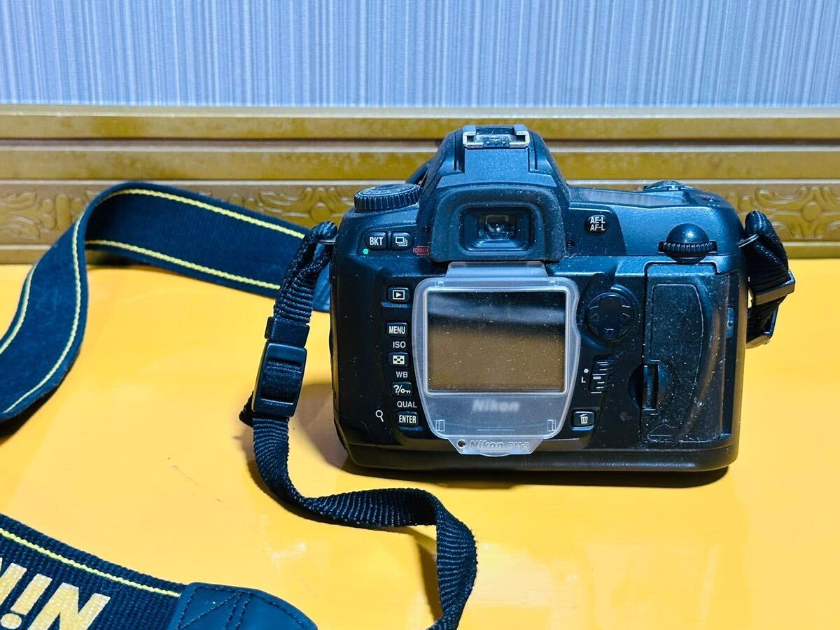 （526） Nikon ニコン D70s デジタル一眼カメラボディ NKR-D70S レンズ 付き　日本製品_画像3
