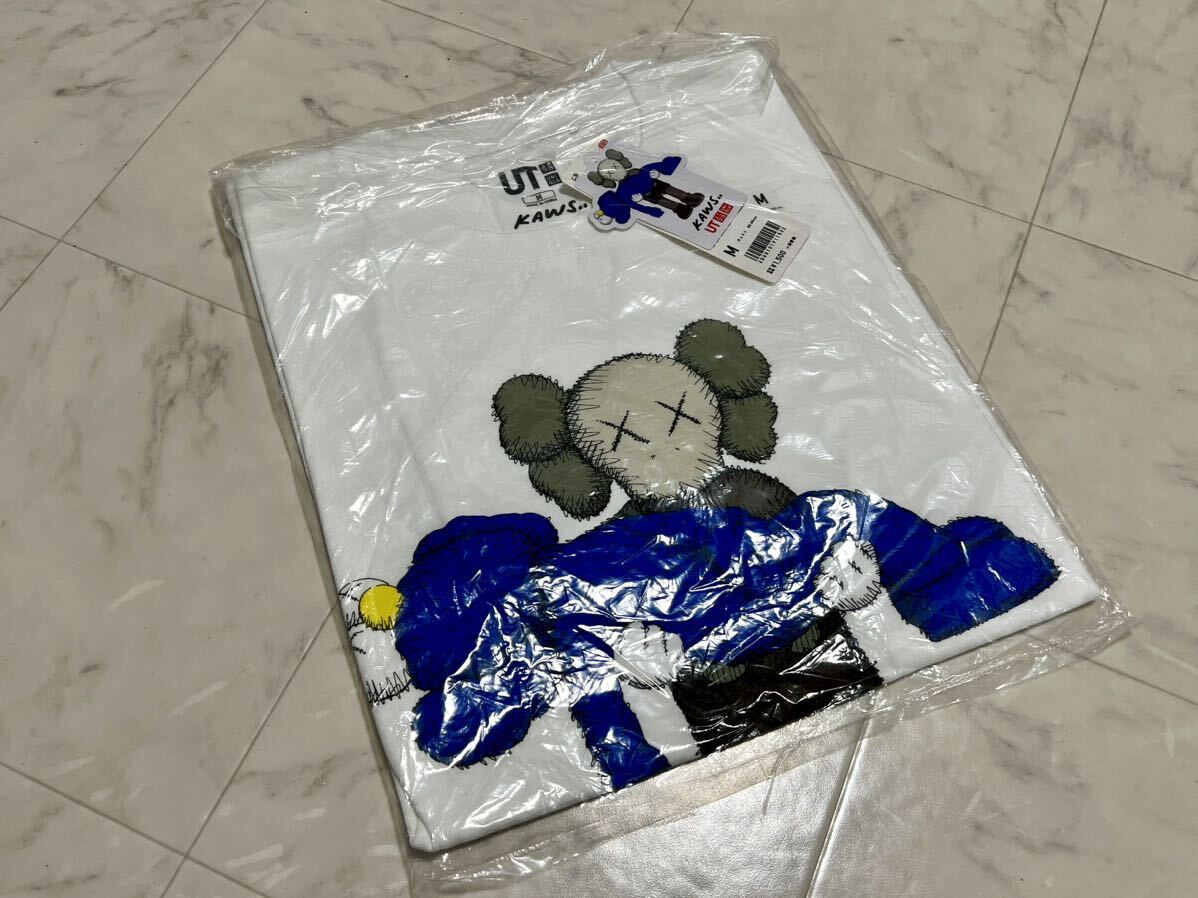 激安☆新品☆UNIQLO×KAWS ユニクロ×カウズ 限定Tシャツ ホワイト ☆即完売品☆ ①_画像1