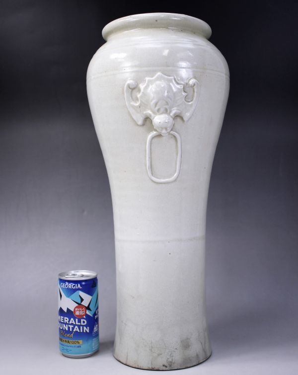 F-054 白薩摩 花瓶 蝙蝠 薩摩焼 白磁 高さ42.5センチ 徳化窯風 花生け 花器 壺 中国 唐 蔵出 古玩_画像1