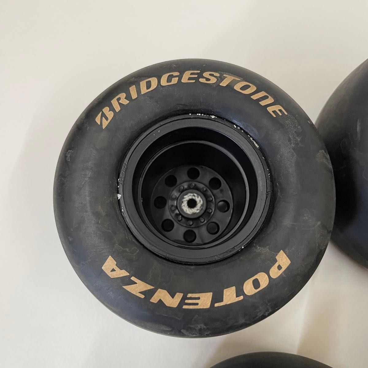 ラジコン ホイール付きタイヤ4本セット BRIDGESTONE POTENZA ラジコン ホイール付きタイヤ4本セット BRIDGESTONE POTENZA