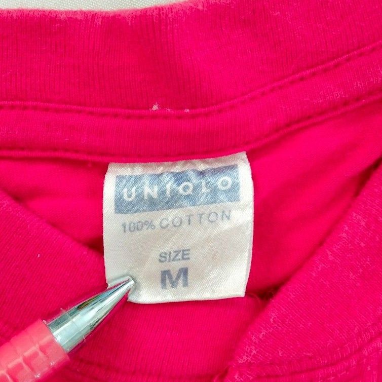 オールドユニクロ UNIQLO ボタン Tシャツ 赤 Mサイズ Tシャツ オールドユニクロ UNIQLO ボタン Tシャツ 赤 Mサイズ Tシャツ