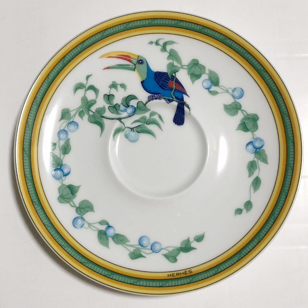 未使用 保管品 HERMES Toucans トゥカン カップ&ソーサー 2客 未使用 保管品 HERMES Toucans トゥカン カップ&ソーサー 2客