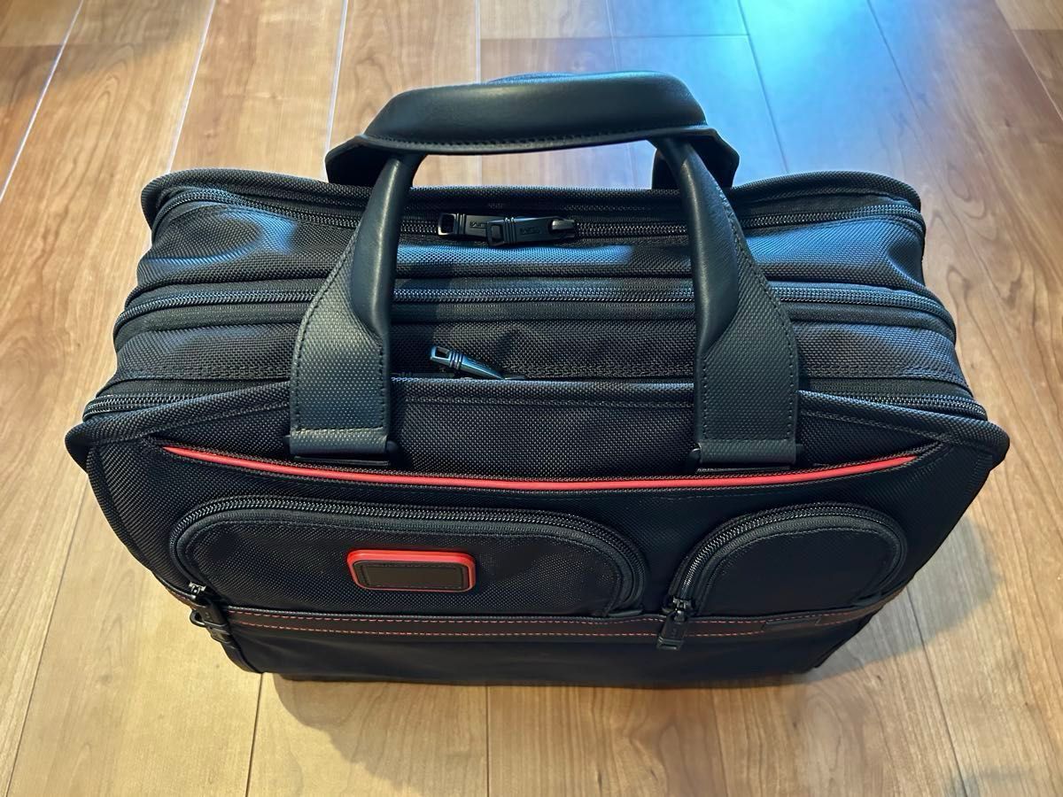 新品未使用 JALオリジナル TUMI Alpha エクスパンダブル 新品未使用 JALオリジナル TUMI Alpha エクスパンダブル